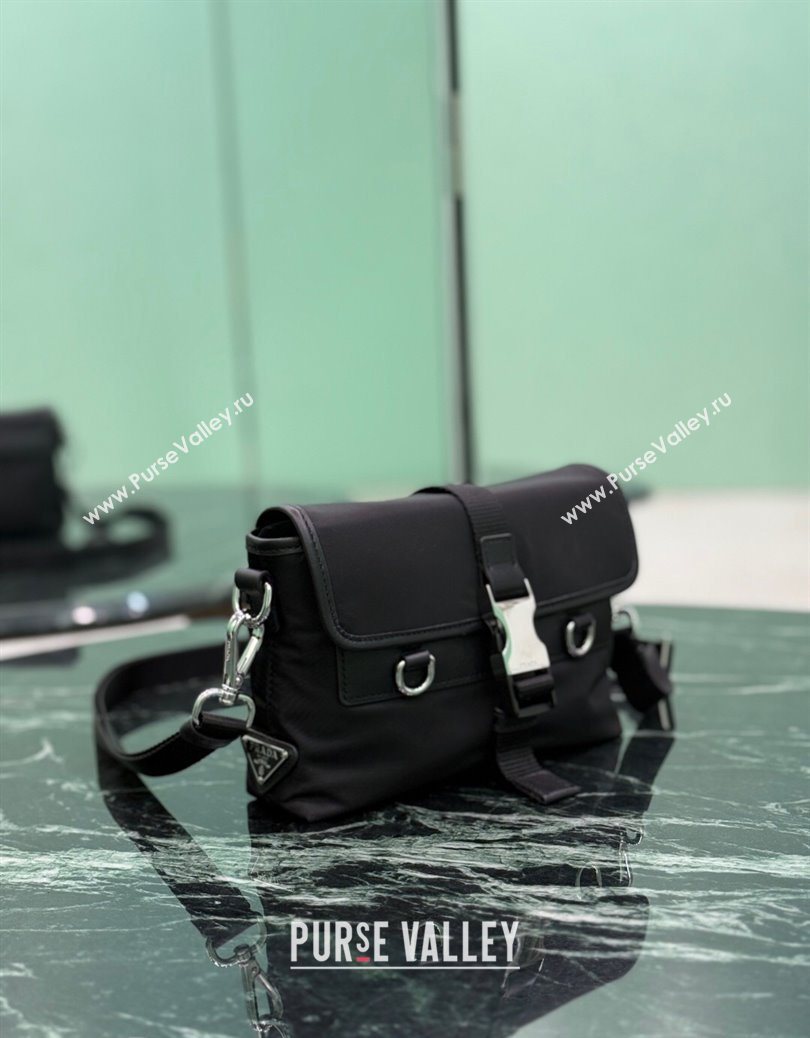 Prada Mens Re-Nylon and leather smartphone case Black 2025 2ZT071 (YZ-251121113)