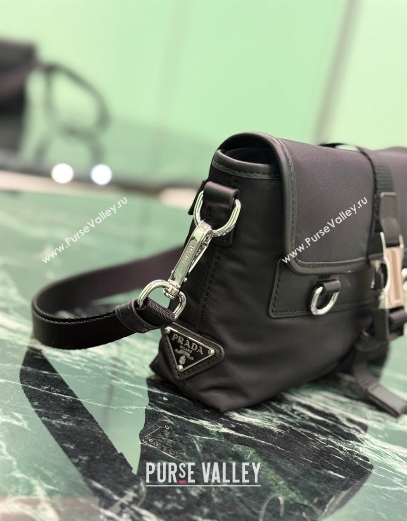 Prada Mens Re-Nylon and leather smartphone case Black 2025 2ZT071 (YZ-251121113)