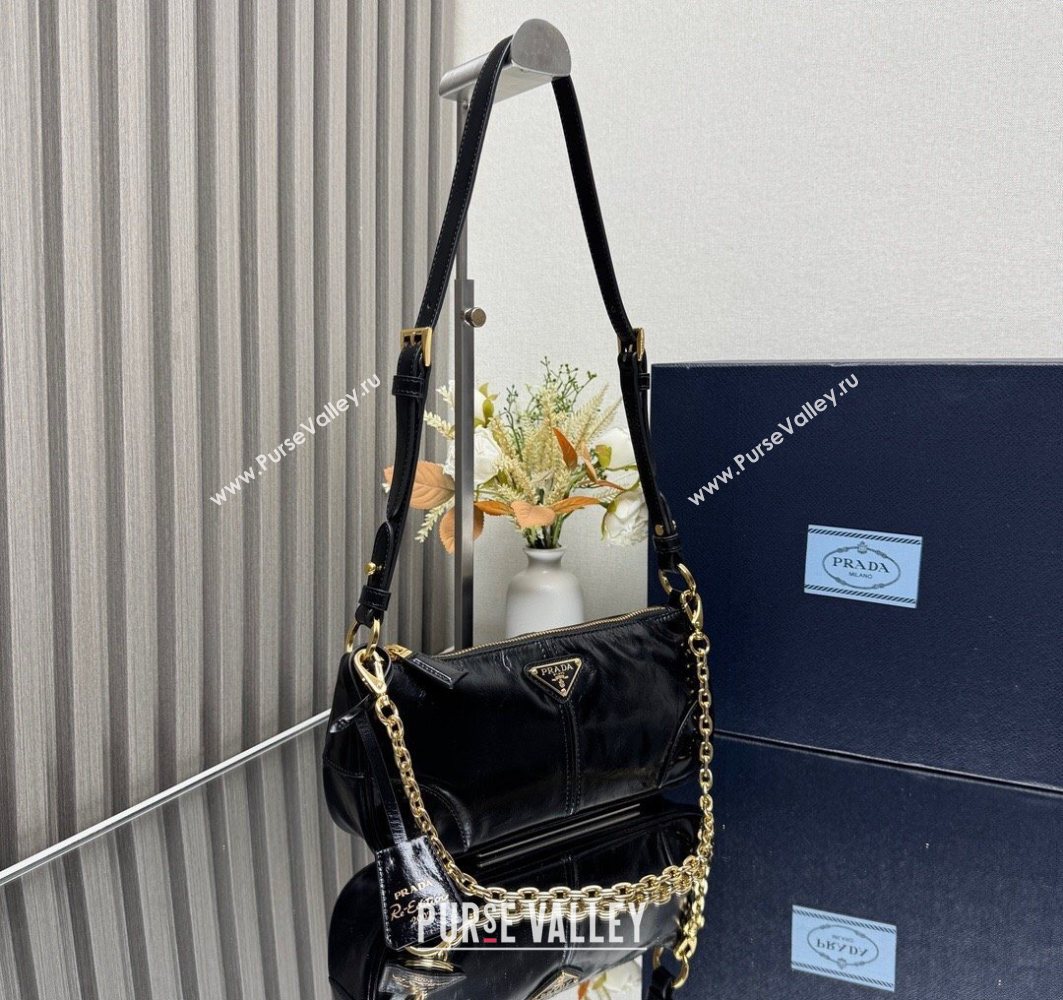 Prada Re-Edition 2002 medium leather shoulder bag 1BC221 Black 2025 (YZ-251121089)