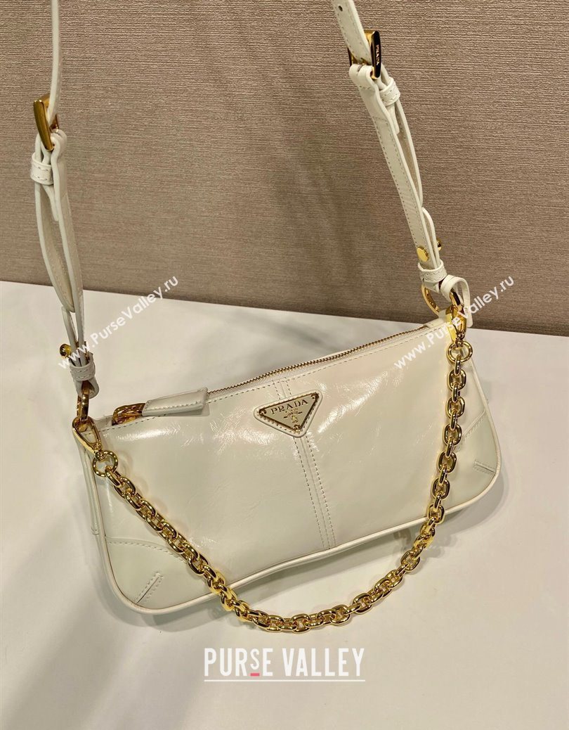Prada Re-Edition 2002 medium leather shoulder bag 1BC221 White 2025 (YZ-251121090)