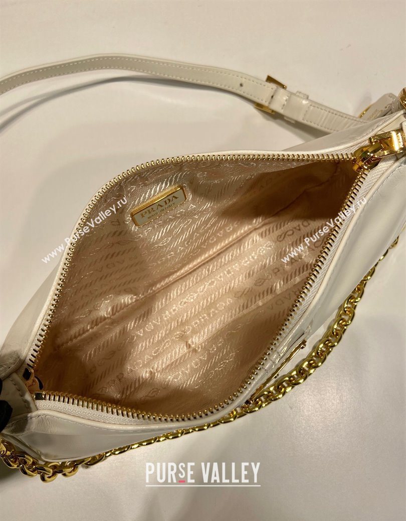 Prada Re-Edition 2002 medium leather shoulder bag 1BC221 White 2025 (YZ-251121090)
