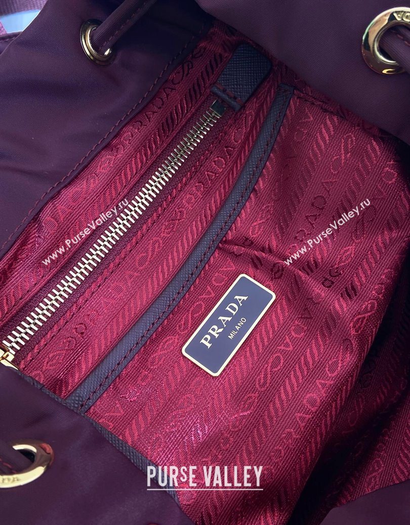 Prada Small Re-Nylon backpack bag Burgundy 2025 1BZ081 (YZ-251121124)