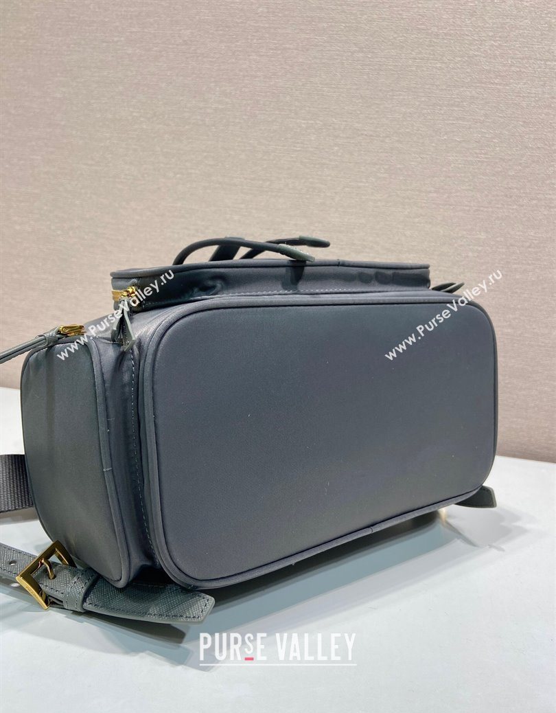 Prada Small Re-Nylon backpack bag Grey 2025 1BZ081 (YZ-251121126)