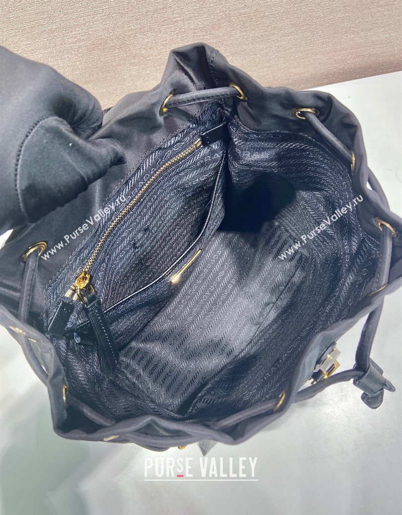 Prada Small Re-Nylon backpack bag Black/Gold 2025 1BZ081 (YZ-251121127)