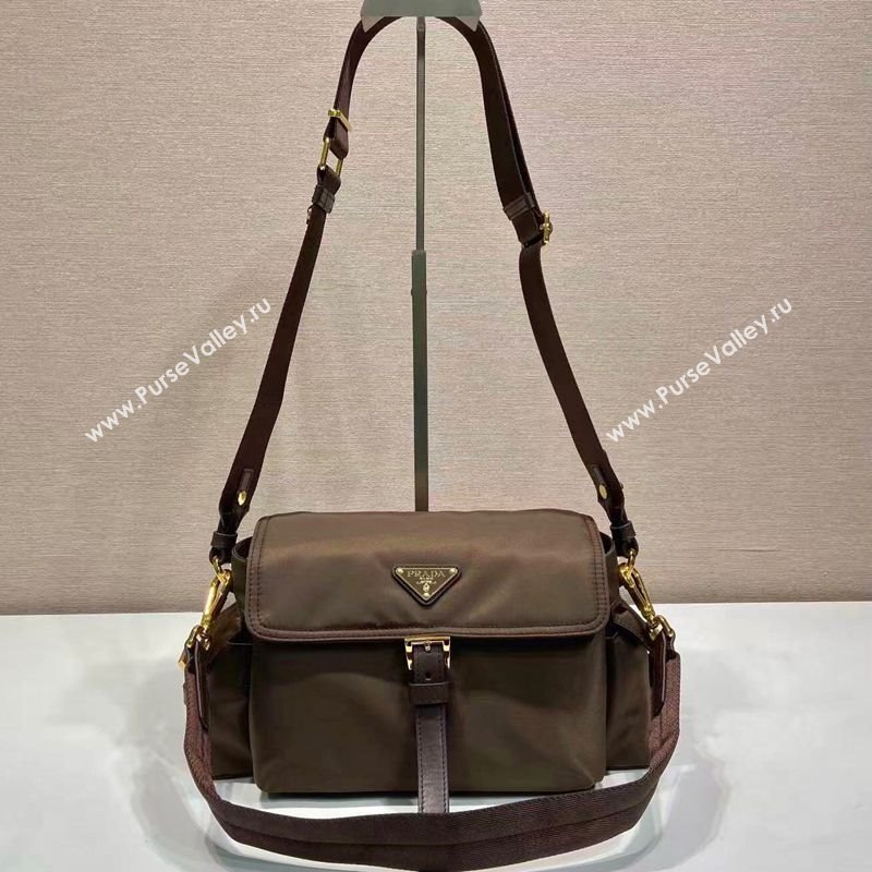 Prada Explore medium Re-Nylon shoulder bag with flap Burnt Brown 2025 1BD394 (YZ-251121128)