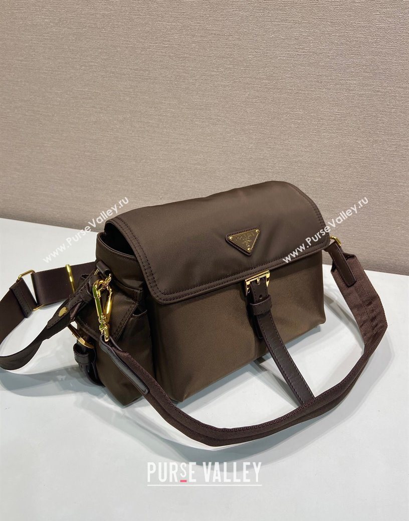 Prada Explore medium Re-Nylon shoulder bag with flap Burnt Brown 2025 1BD394 (YZ-251121128)