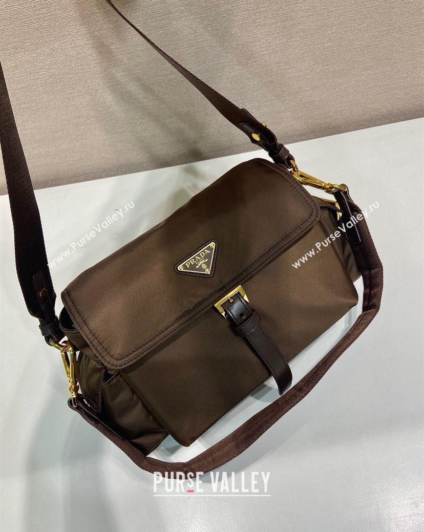 Prada Explore medium Re-Nylon shoulder bag with flap Burnt Brown 2025 1BD394 (YZ-251121128)