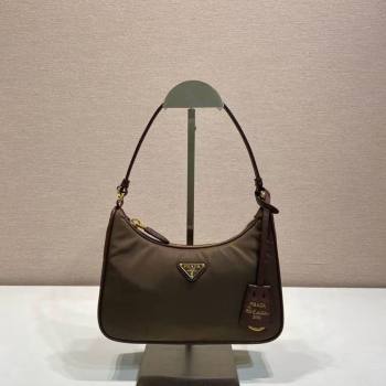 Prada Re-Edition 2005 Re-Nylon and Saffiano hobo mini bag Burnt Brown 2025 1N204M (YZ-251121129)
