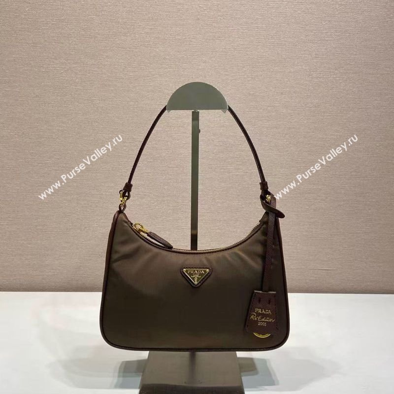 Prada Re-Edition 2005 Re-Nylon and Saffiano hobo mini bag Burnt Brown 2025 1N204M (YZ-251121129)