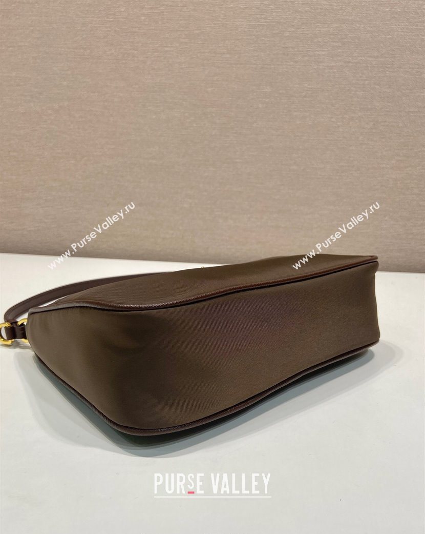 Prada Re-Edition 2005 Re-Nylon and Saffiano hobo mini bag Burnt Brown 2025 1N204M (YZ-251121129)