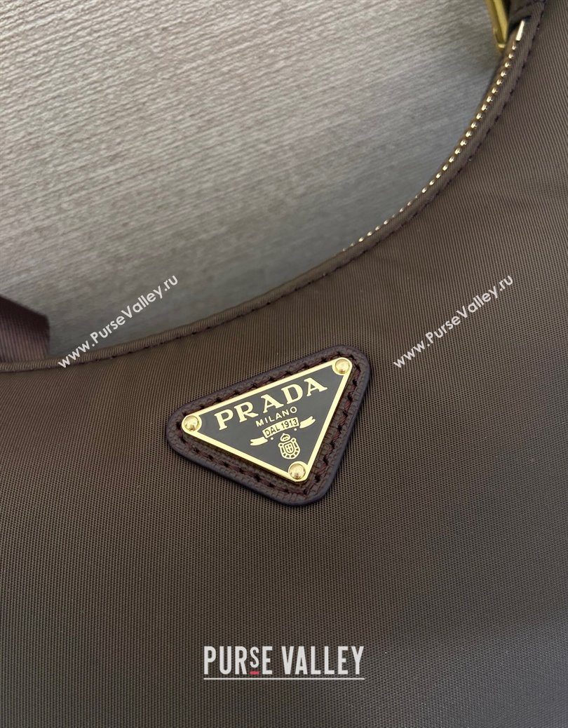 Prada Re-Edition 2005 Re-Nylon and Saffiano hobo mini bag Burnt Brown 2025 1N204M (YZ-251121129)