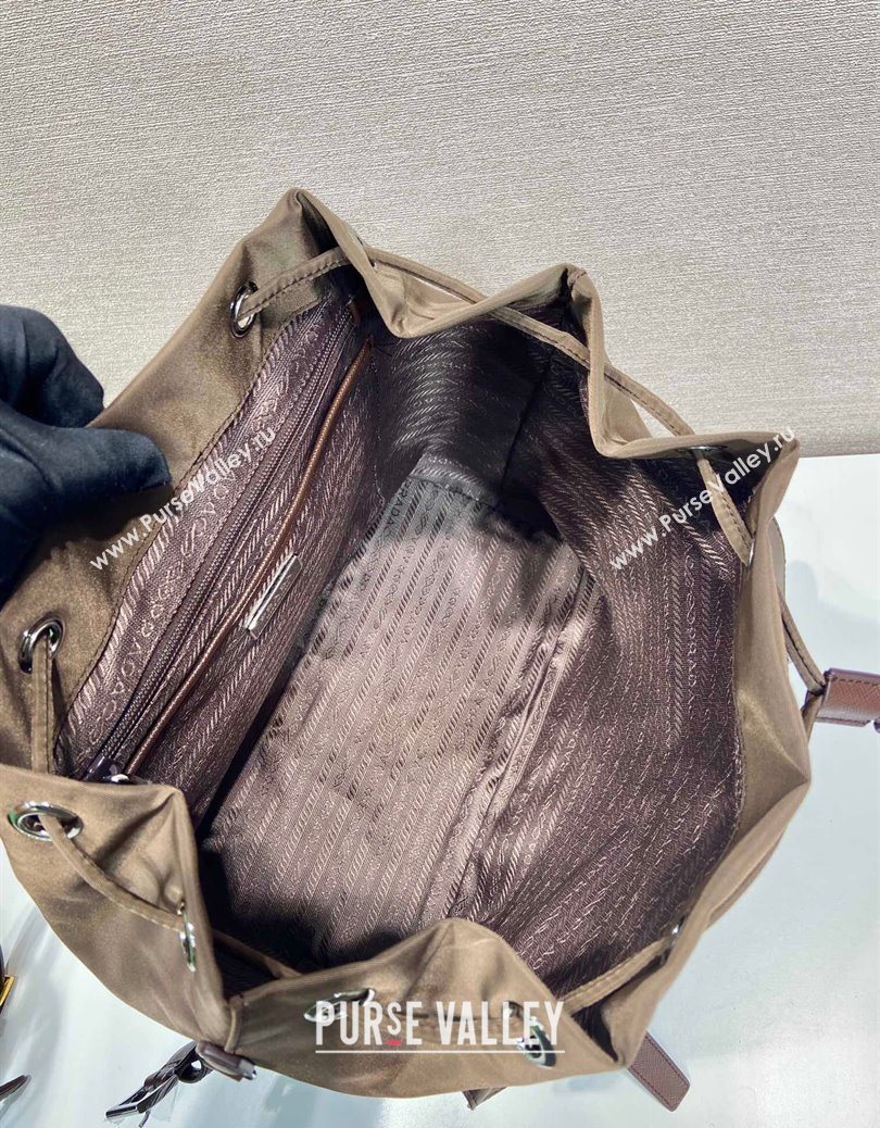 Prada Medium Re-Nylon Backpack Bag Burnt Brown 2025 1BZ811 (YZ-251121132)
