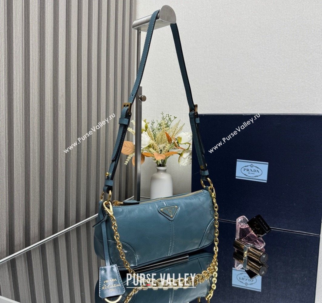 Prada Re-Edition 2002 medium leather shoulder bag 1BC221 Green 2025 (YZ-251121088)