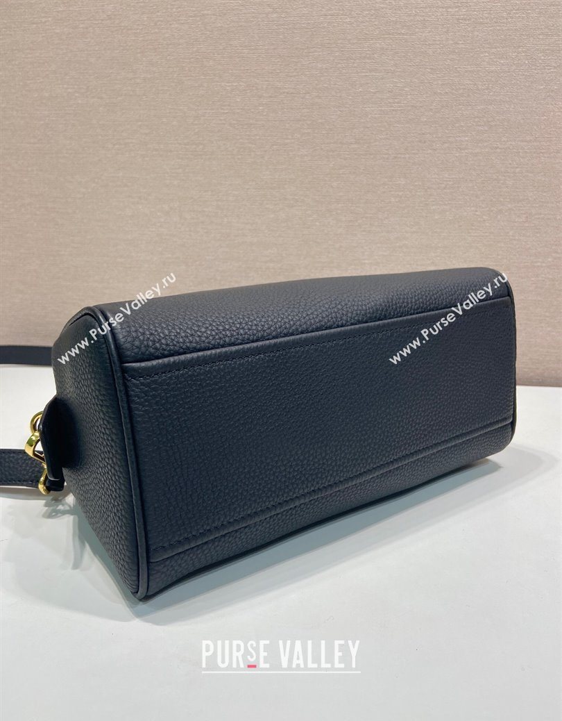 Prada Small leather top-handle bag Black 2025 1BB149 (YZ-251121147)