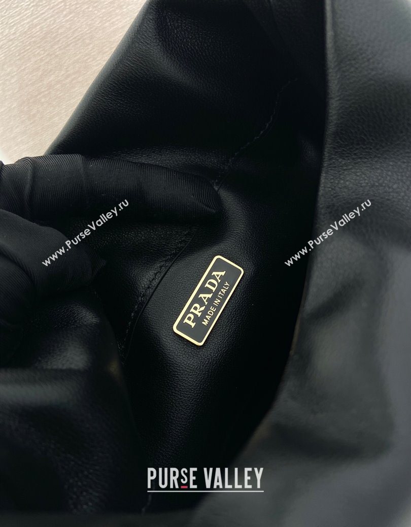 Prada Petit Sac Noir mini nappa leather bucket bag Black 2025 1BE088 (YZ-251122002)