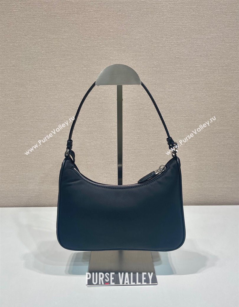 Prada Re-Edition 2005 Re-Nylon and Saffiano hobo mini bag Black/Silver 2025 1N204M (YZ-251121105)
