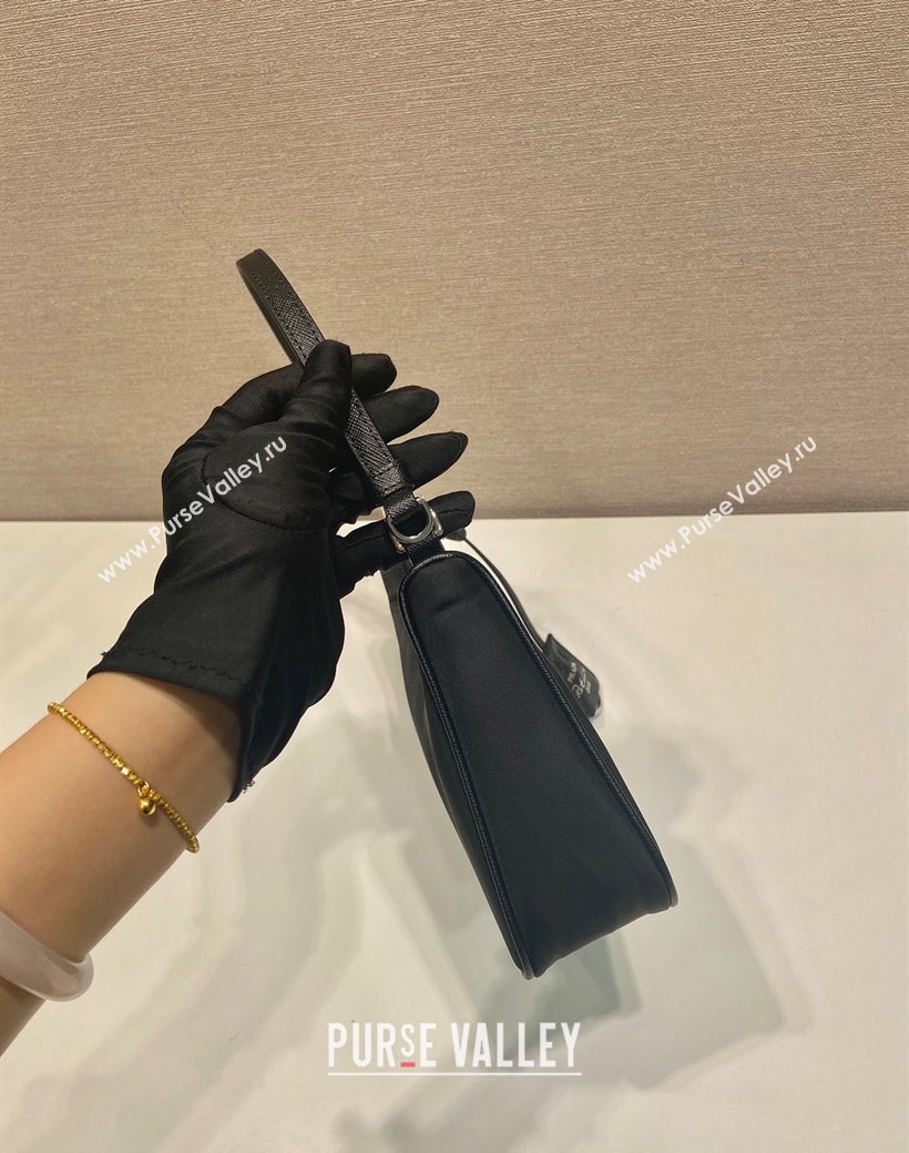 Prada Re-Edition 2005 Re-Nylon and Saffiano hobo mini bag Black/Silver 2025 1N204M (YZ-251121105)