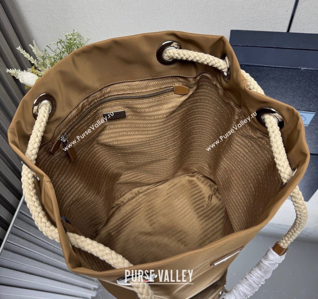 Prada Mens Mariner medium Re-Nylon tote bag Brandy Brown 2025 2VG133 (YZ-251122013)