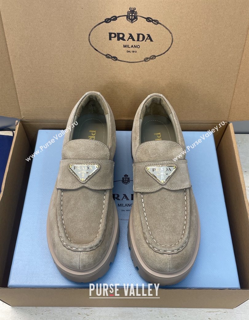 Prada Suede Platform Loafers 4.5cm Grey 2025 PR120604 (JC-251206022)