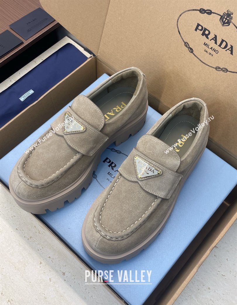 Prada Suede Platform Loafers 4.5cm Grey 2025 PR120604 (JC-251206022)
