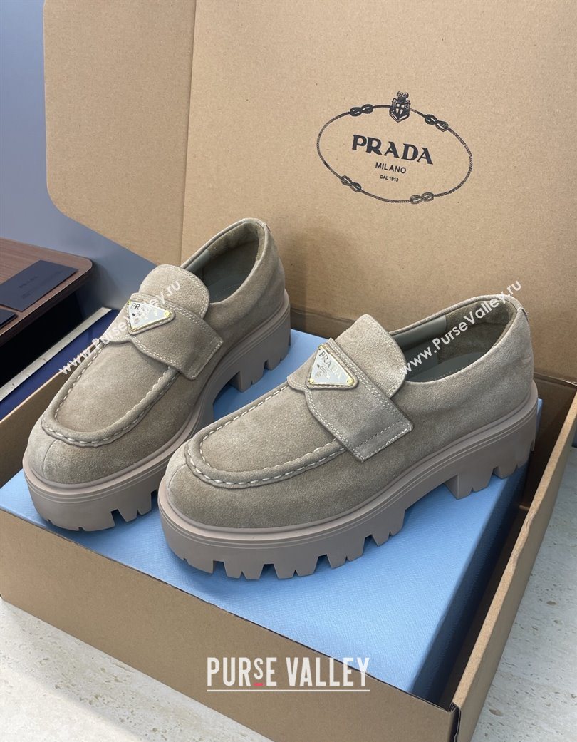 Prada Suede Platform Loafers 4.5cm Grey 2025 PR120604 (JC-251206022)