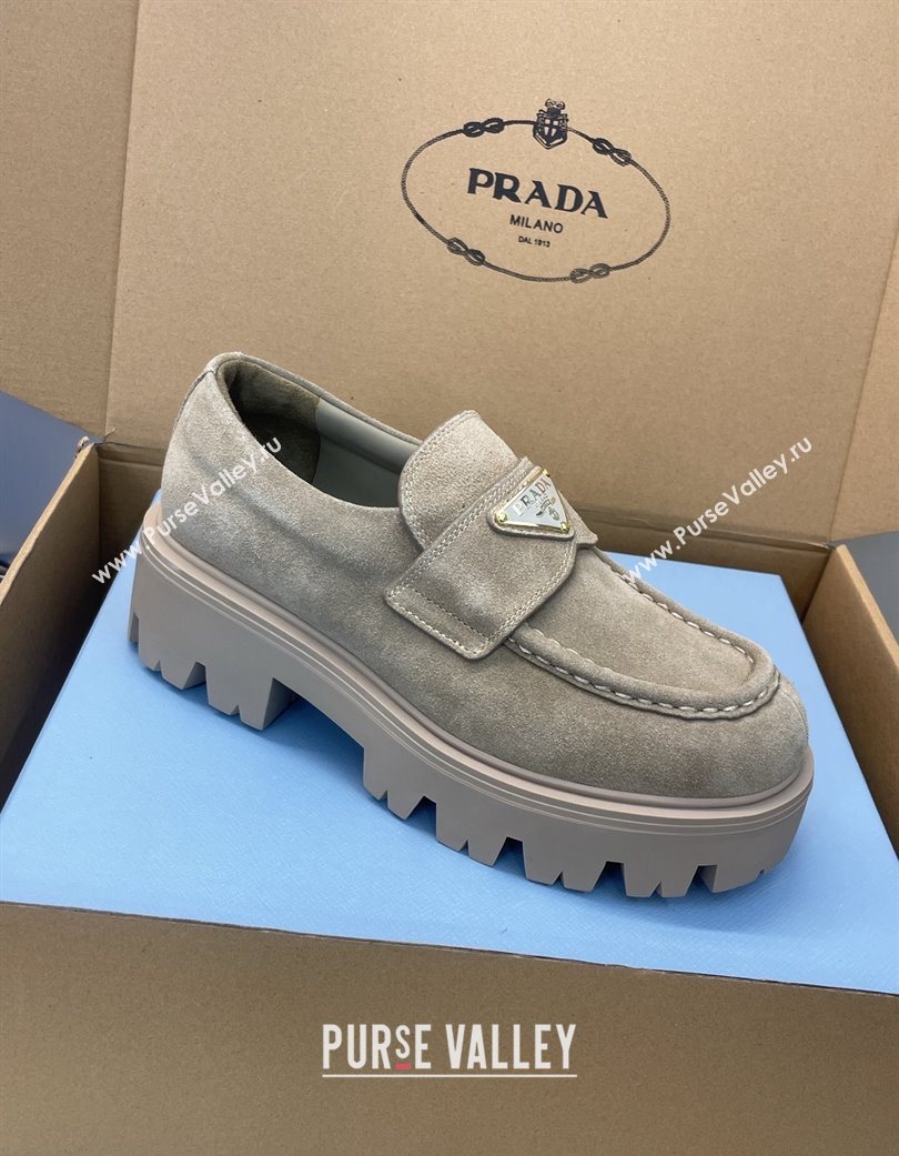 Prada Suede Platform Loafers 4.5cm Grey 2025 PR120604 (JC-251206022)