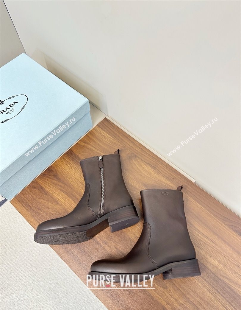 Prada Calf Leather Flat Ankle Boots Brown 2025 PR120606 (MD-251206037)