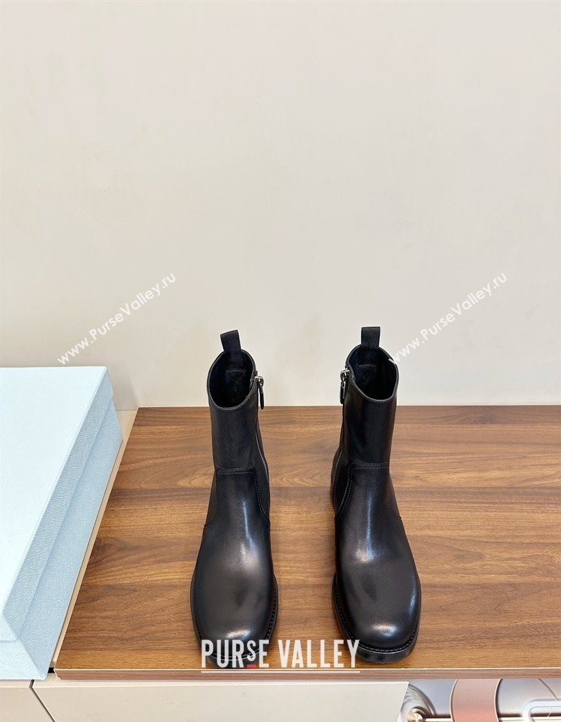 Prada Calf Leather Flat Ankle Boots Black 2025 PR120606 (MD-251206038)