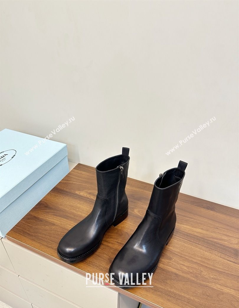 Prada Calf Leather Flat Ankle Boots Black 2025 PR120606 (MD-251206038)