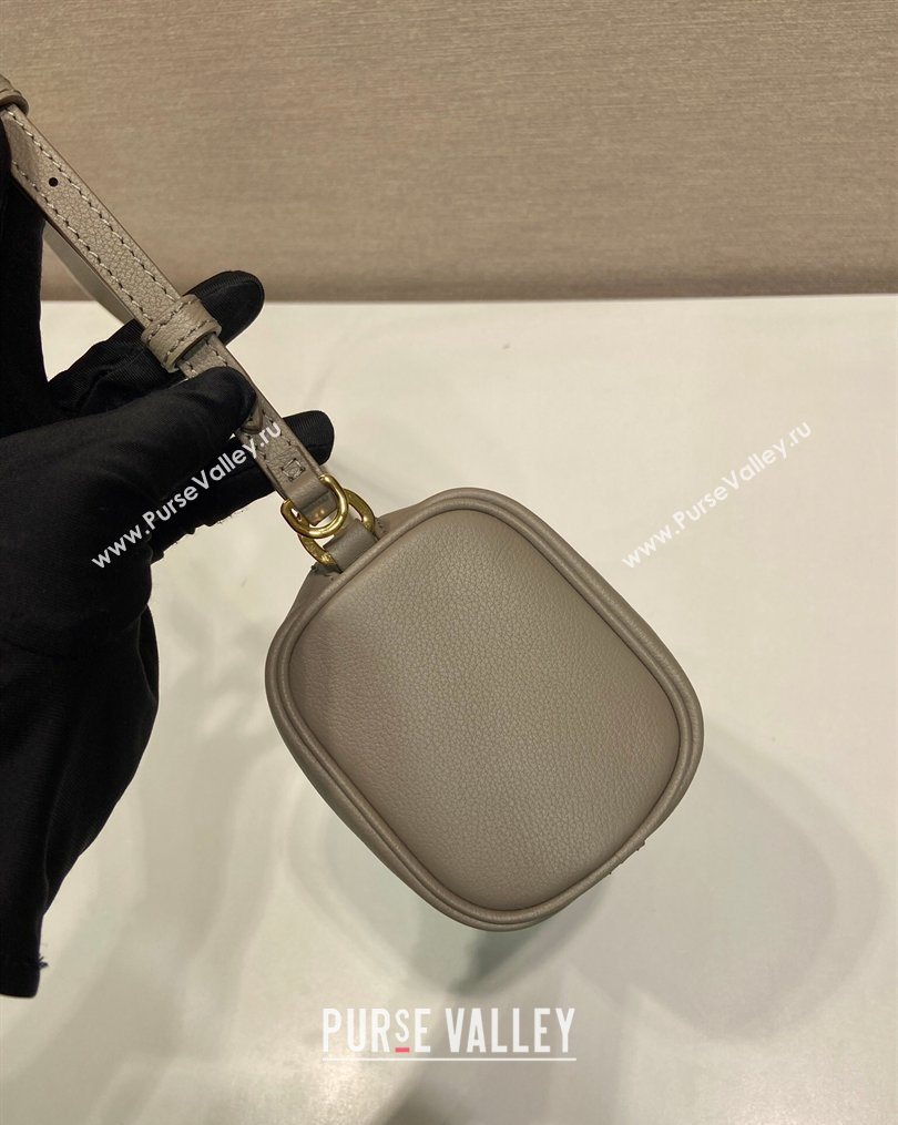 Prada Leather pouch bag Grey 2026 1BC239 (YZ-260123044)