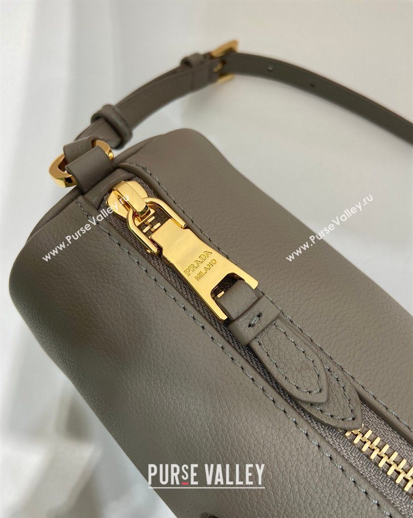 Prada Leather pouch bag Grey 2026 1BC239 (YZ-260123044)