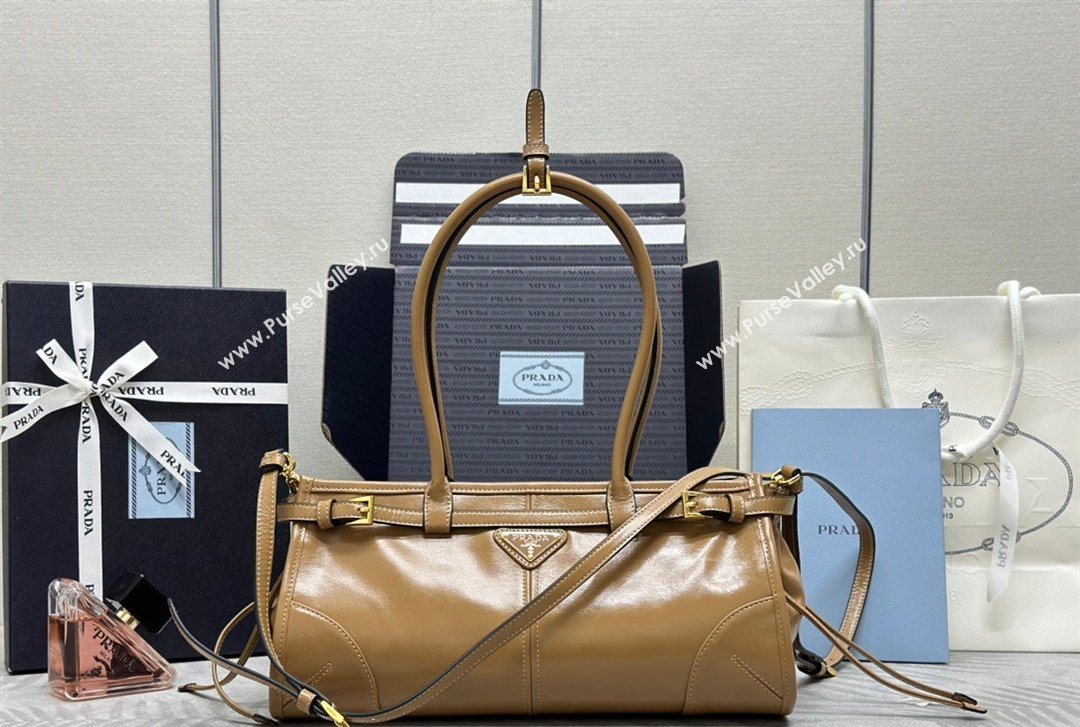 Prada Bonnie medium leather handbag Caramel 2025 1BA426 (YZ-260123007)