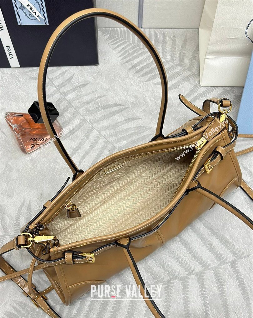 Prada Bonnie medium leather handbag Caramel 2025 1BA426 (YZ-260123007)