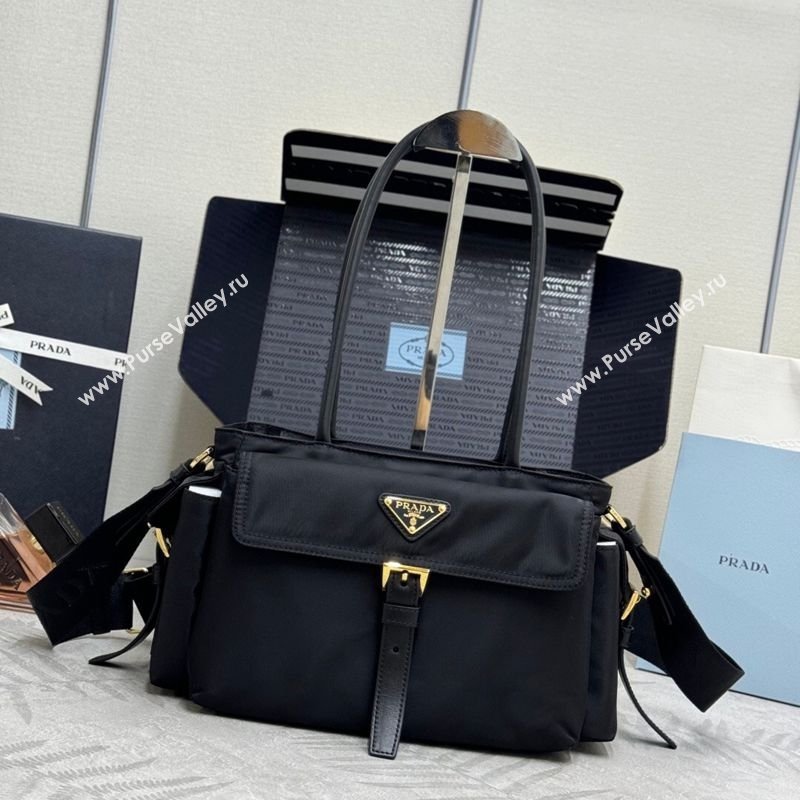 Prada Explore medium nylon tote bag Black 2025 1BG596 (YZ-260123067)