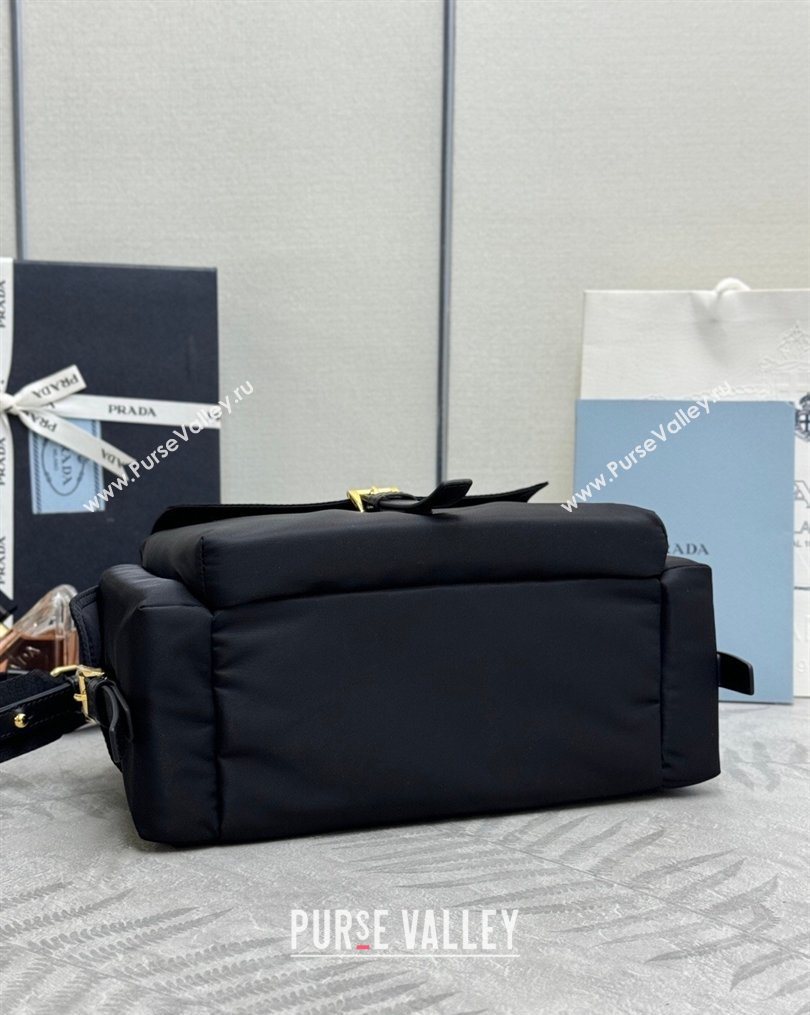 Prada Explore medium nylon tote bag Black 2025 1BG596 (YZ-260123067)