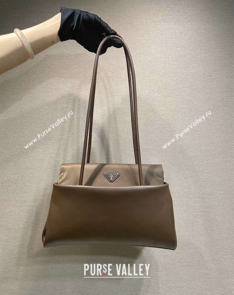 Prada Passage medium leather bag with Re-Nylon flap Coffee Brown 2026 1BA495 (YZ-260410113)