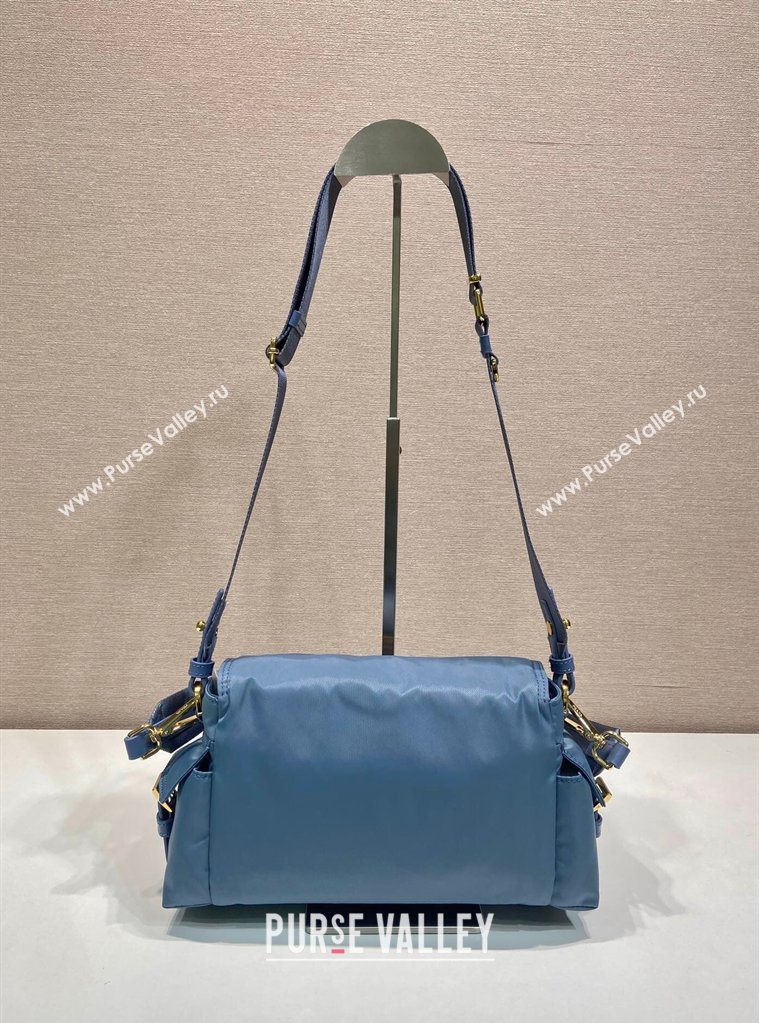 Prada Explore medium Re-Nylon shoulder bag with flap Blue 2026 1BD394 (YZ-260410128)