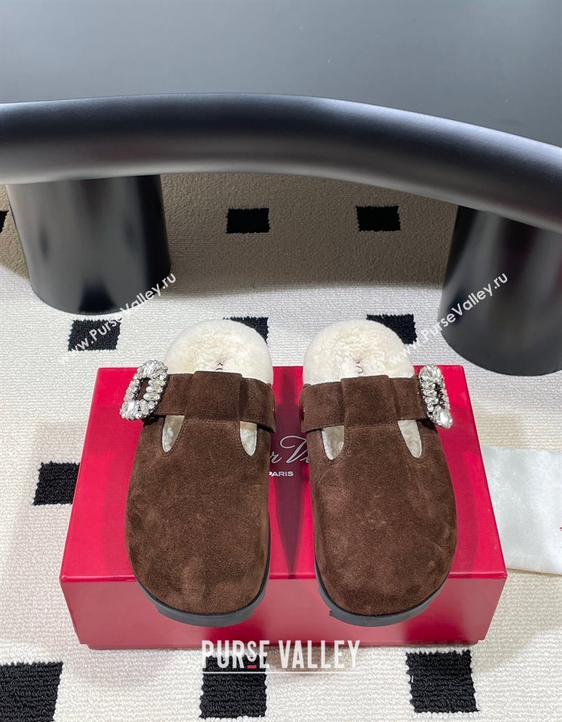 Roger Vivier Slidy Viv Flat Mules in Brown Suede and Wool with Strass Buckle 2025 RV121210 (KL-251212057)