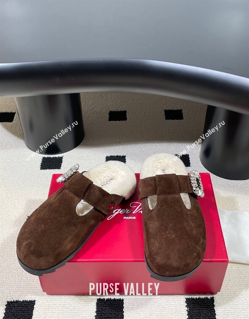 Roger Vivier Slidy Viv Flat Mules in Brown Suede and Wool with Strass Buckle 2025 RV121210 (KL-251212057)