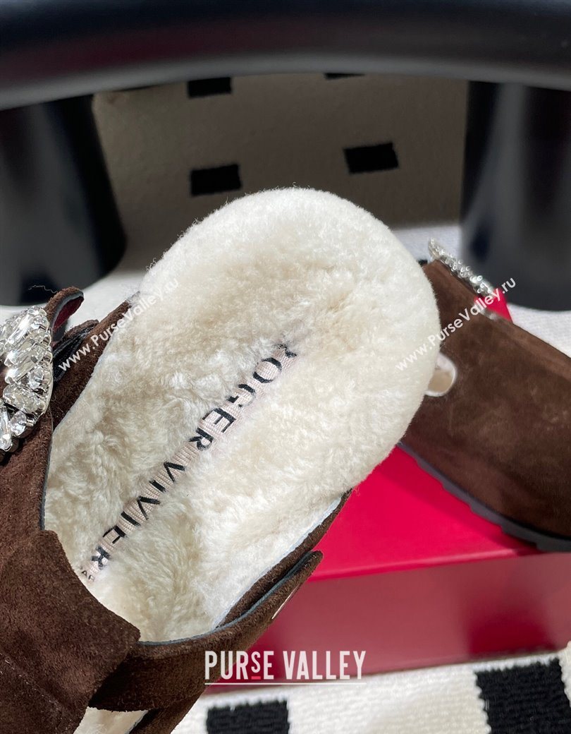 Roger Vivier Slidy Viv Flat Mules in Brown Suede and Wool with Strass Buckle 2025 RV121210 (KL-251212057)