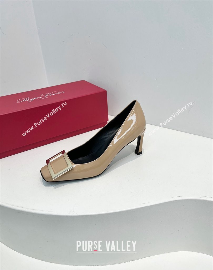 Roger Vivier Trompette Metal Buckle Pumps 7cm in Patent Leather Beige 2024 0611 (KL-240611141)