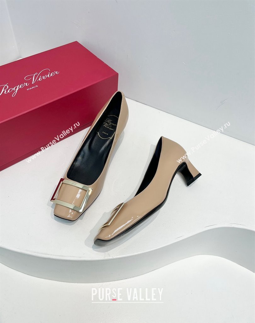 Roger Vivier Trompette Metal Buckle Pumps 4.5cm in Patent Leather Beige 2024 0611 (KL-240611142)