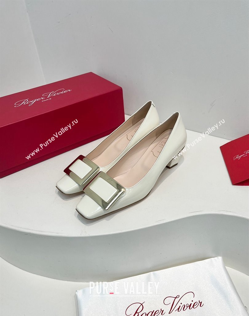 Roger Vivier Belle Vivier Metal Buckle Pumps 4.5cm in Patent Leather White 2024 0611 (KL-240611156)