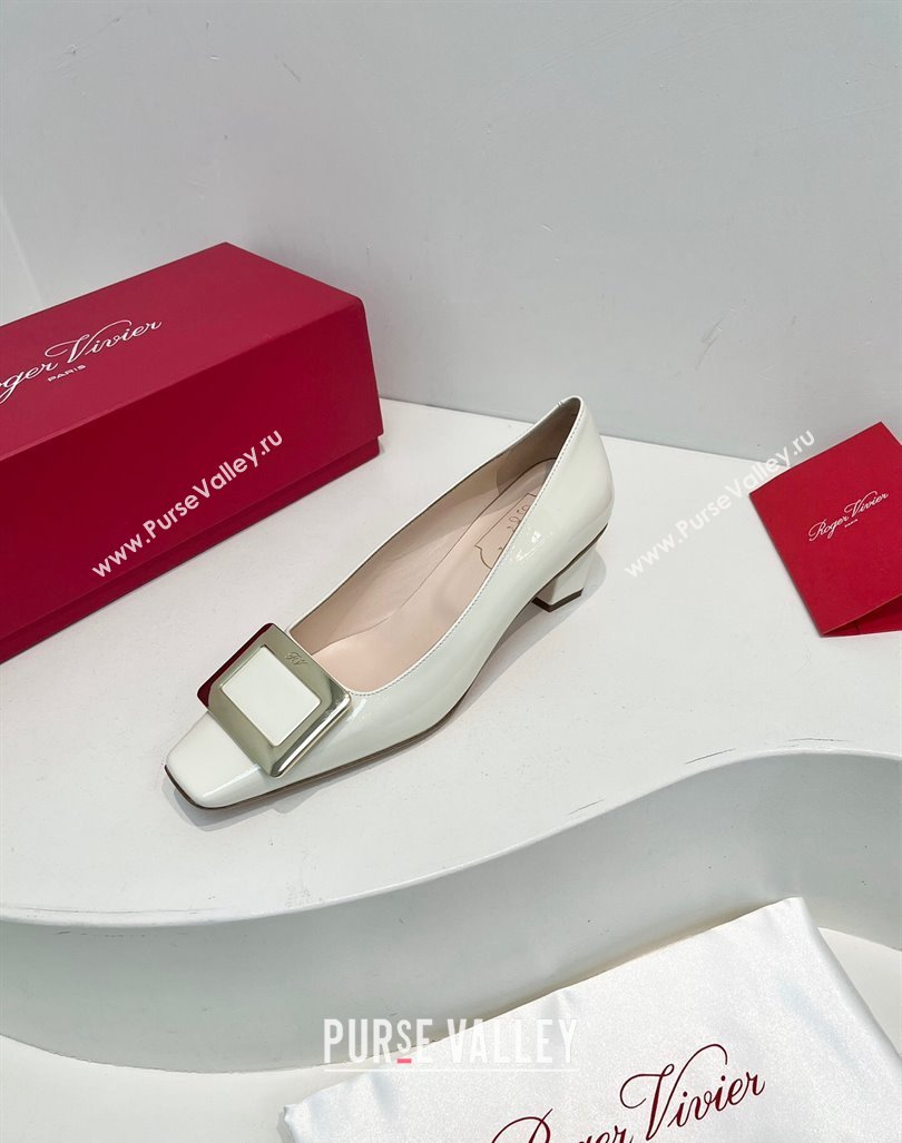 Roger Vivier Belle Vivier Metal Buckle Pumps 4.5cm in Patent Leather White 2024 0611 (KL-240611156)