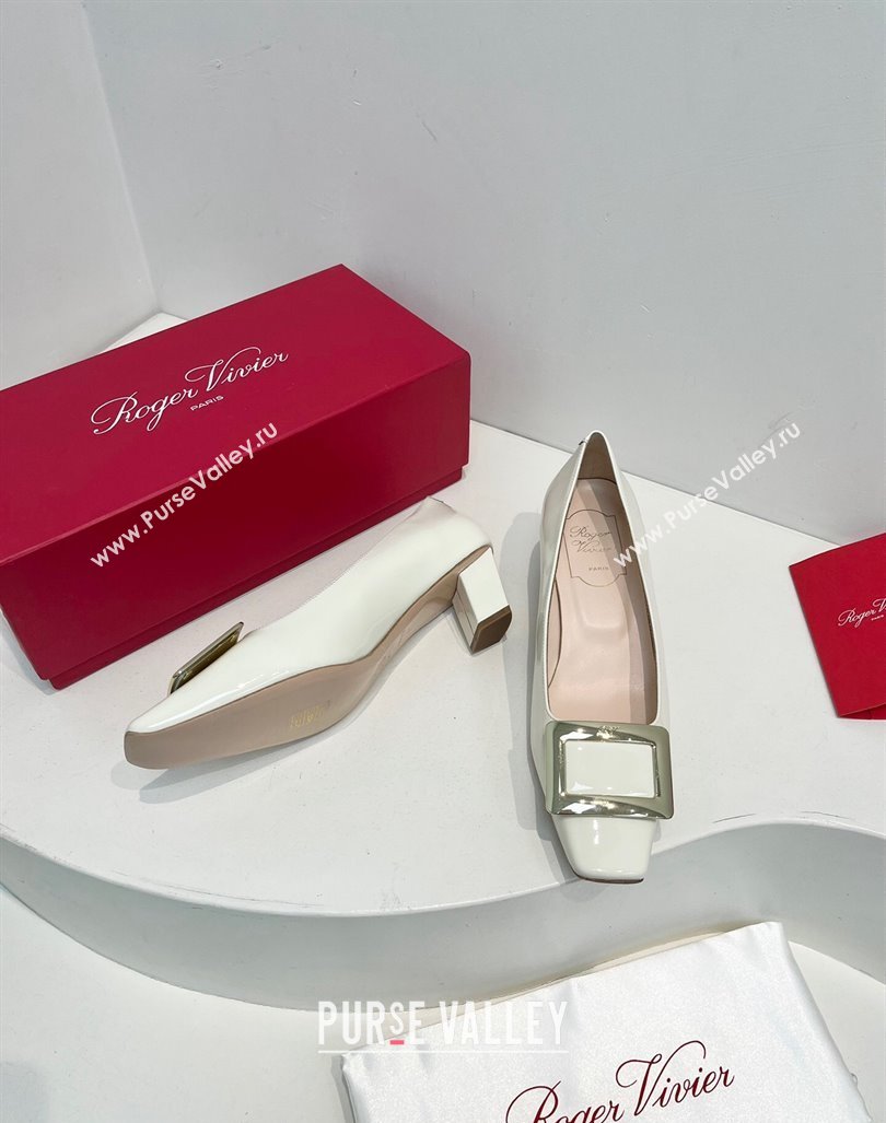 Roger Vivier Belle Vivier Metal Buckle Pumps 4.5cm in Patent Leather White 2024 0611 (KL-240611156)