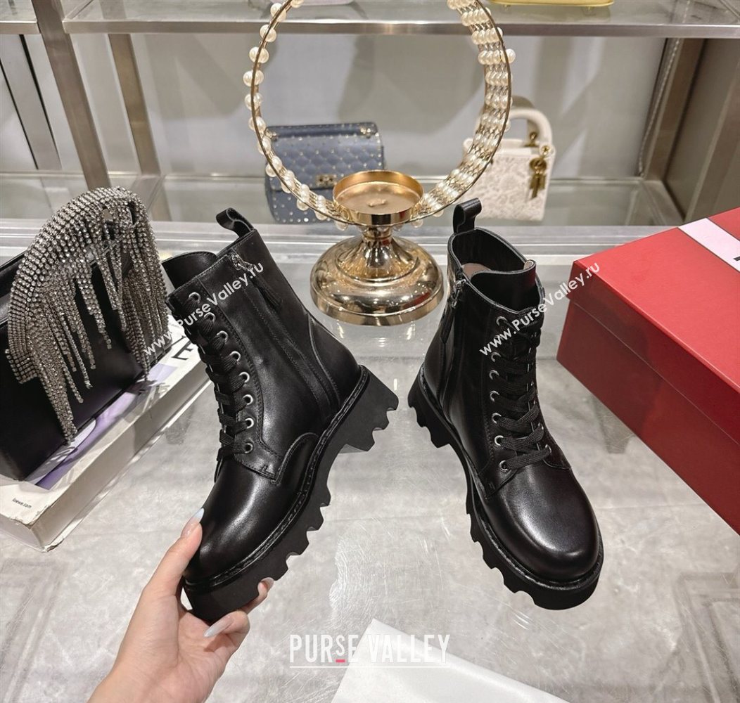 Roger Vivier Viv Rangers Truck Ankle Boots 5cm in Calfskin Leather with Metal Buckle Black/Silver 2025 (MD-251212035)