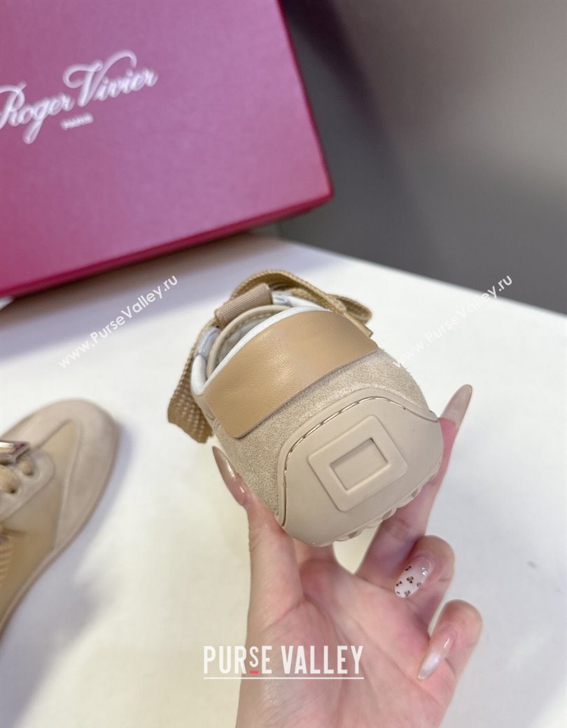 Roger Vivier Viv Low Sneakers in Suede and Fabric Beige 2025 RV121209 (MD-251212055)
