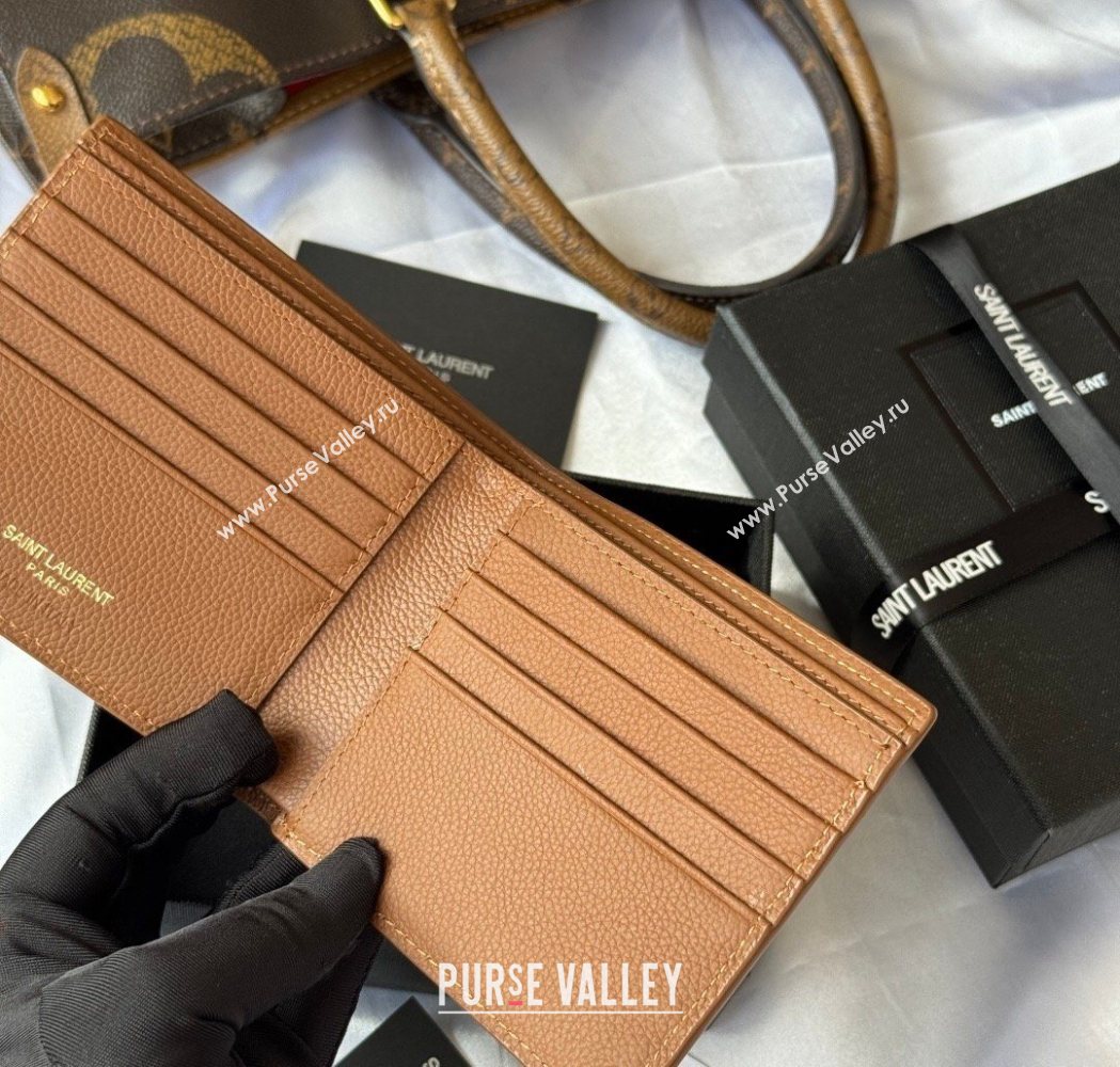 Saint Laurent Mens Tiny Cassandre Eastwest Wallet in Grained Leather Brown 2026 607727 (YY-260119092)