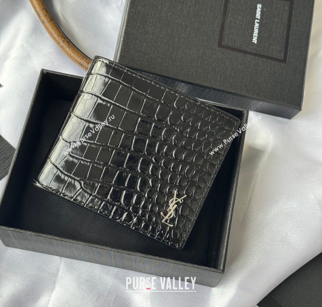 Saint Laurent Mens Tiny Cassandre Eastwest Wallet in Crocodile Embossed Leather Black/Silver 2026 607727 (YY-260119095)