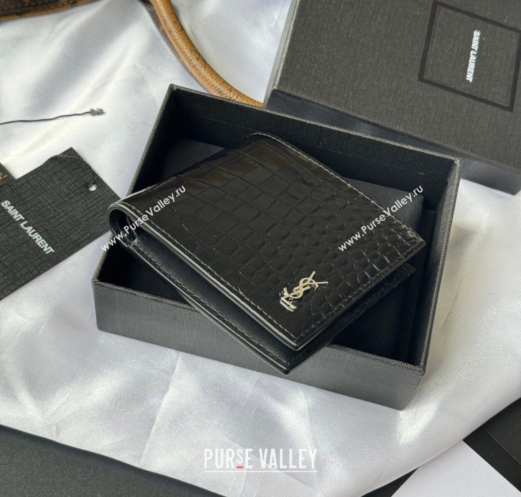 Saint Laurent Mens Tiny Cassandre Eastwest Wallet in Crocodile Embossed Leather Black/Silver 2026 607727 (YY-260119095)